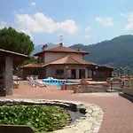 Resort San Pellegrino Terme Couette-café