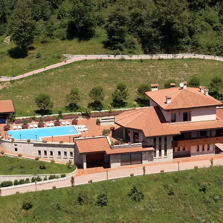 Resort San Pellegrino Terme Bed & Breakfast 4*