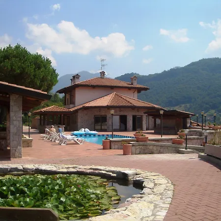 Resort San Pellegrino Terme Bed & Breakfast